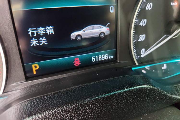 Used Buick GT 2018 18T Automatic Elite Model Odometer Close Up