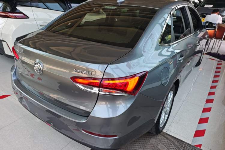 Used Buick GT 2018 15T Dual-Clutch Elite Model China V Standard Rear Right 45 Deg