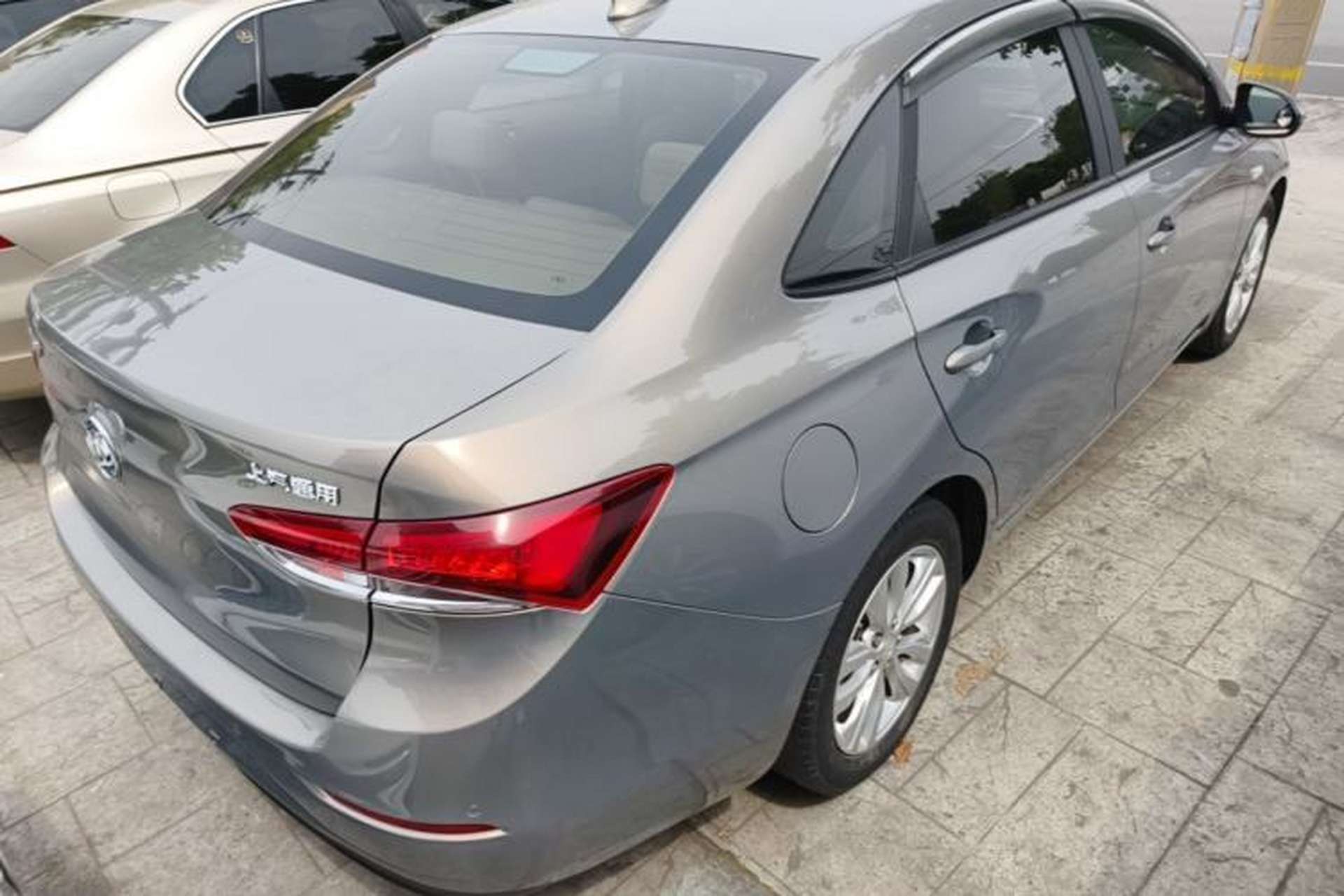 Used Buick GT 2018 15T Dual-Clutch Elite Model China V Standard Rear Right 45 Deg
