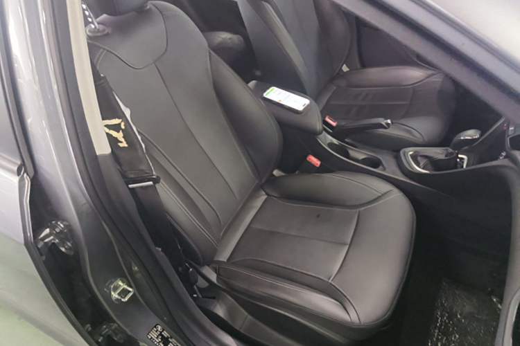 Used Buick GT 2018 18T Automatic Elite Model Right Front Seat