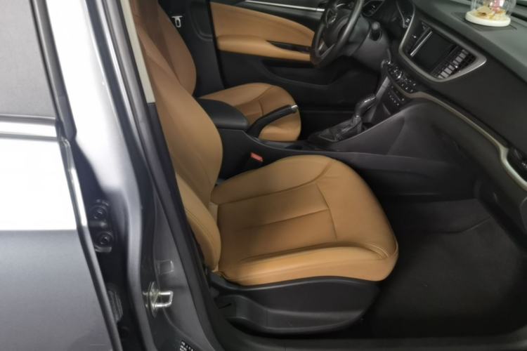 Used Buick GT 2018 18T Automatic Flagship Model Right Front Seat