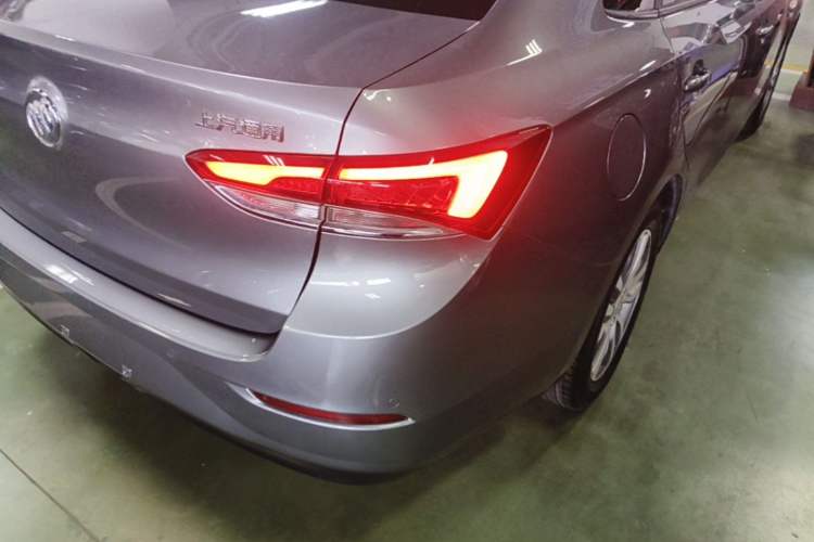 Used Buick GT 2018 18T Automatic Elite Model Right Rear Taillight