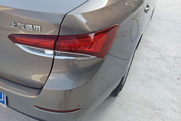 Used Buick GT 2018 15T Dual-Clutch Advanced Model China V Standard Right Rear Taillight