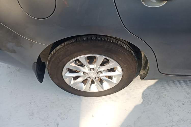 Used Buick GT 2018 15T Dual-Clutch Advanced Model China V Standard Right Rear Wheel Hub