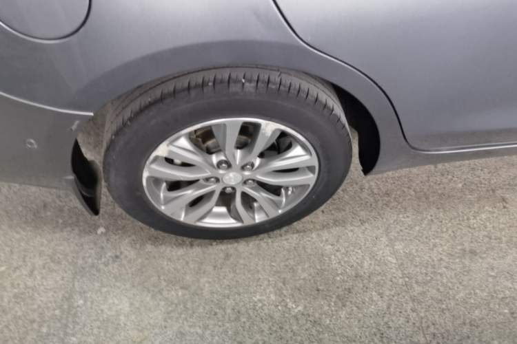 Used Buick GT 2018 18T Automatic Flagship Model Right Rear Wheel Hub