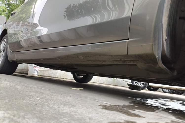 Used Buick GT 2018 18T Automatic Elite Model Right Side Sill