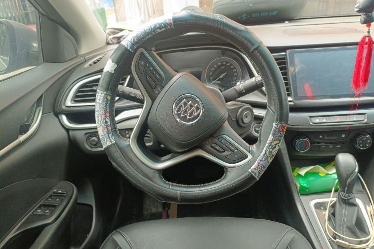 Used Buick GT 2018 18T Automatic Elite Model Steering Wheel