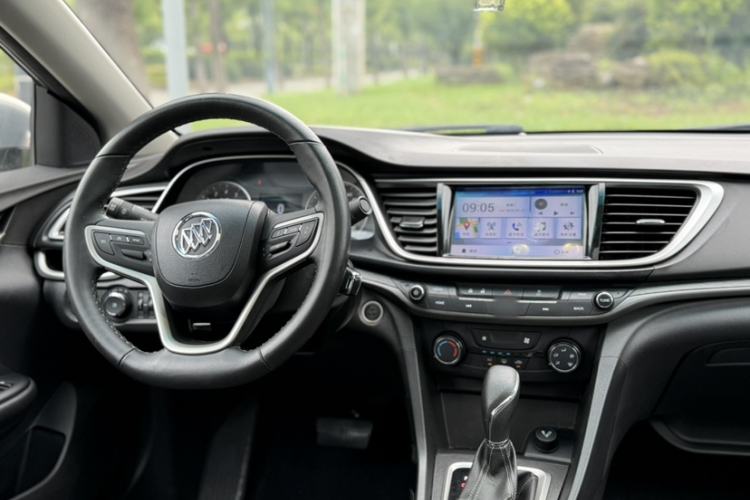 Used Buick GT 2018 18T Automatic Elite Model Steering Wheel