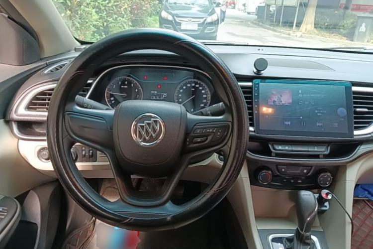 Used Buick GT 2018 15T Dual-Clutch Advanced Model China V Standard Steering Wheel