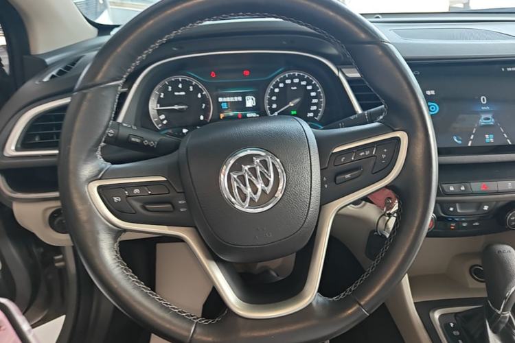 Used Buick GT 2018 15T Dual-Clutch Elite Model China V Standard Steering Wheel