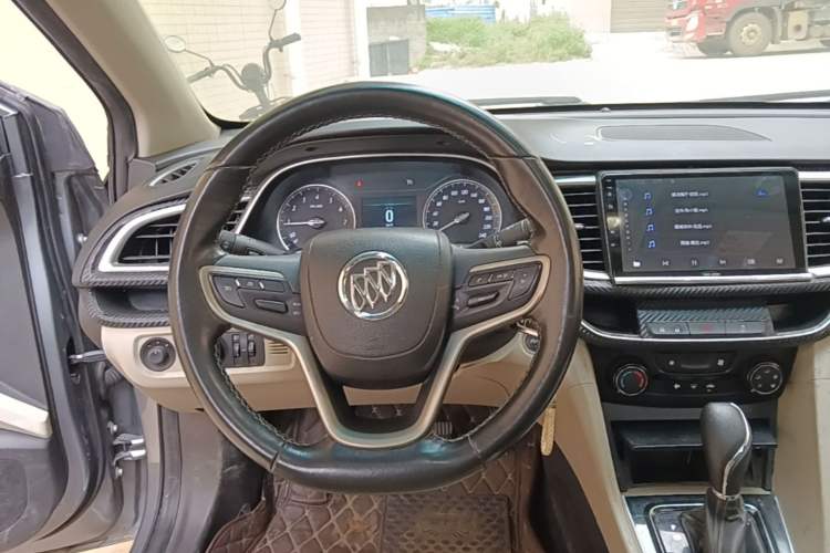Used Buick GT 2018 15T Dual-Clutch Elite Model China V Standard Steering Wheel