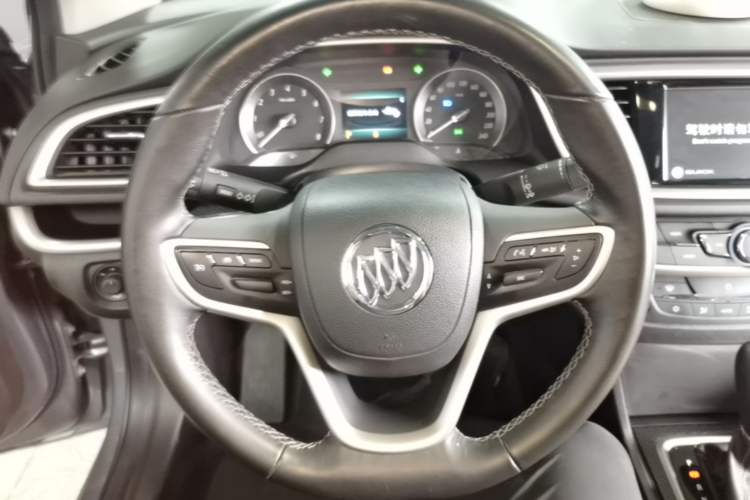 Used Buick GT 2018 18T Automatic Flagship Model Steering Wheel
