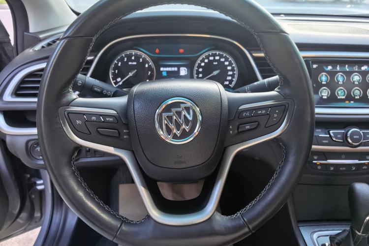 Used Buick GT 2018 18T Automatic Flagship Model Steering Wheel