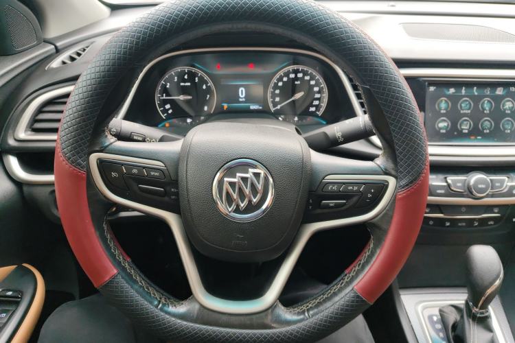 Used Buick GT 2018 18T Automatic Flagship Model Steering Wheel