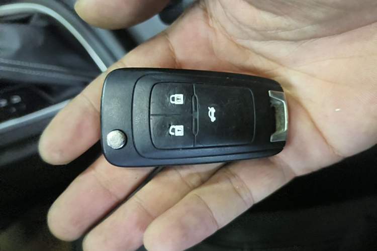 Used Buick GT 2018 18T Automatic Elite Model Vehicle Key
