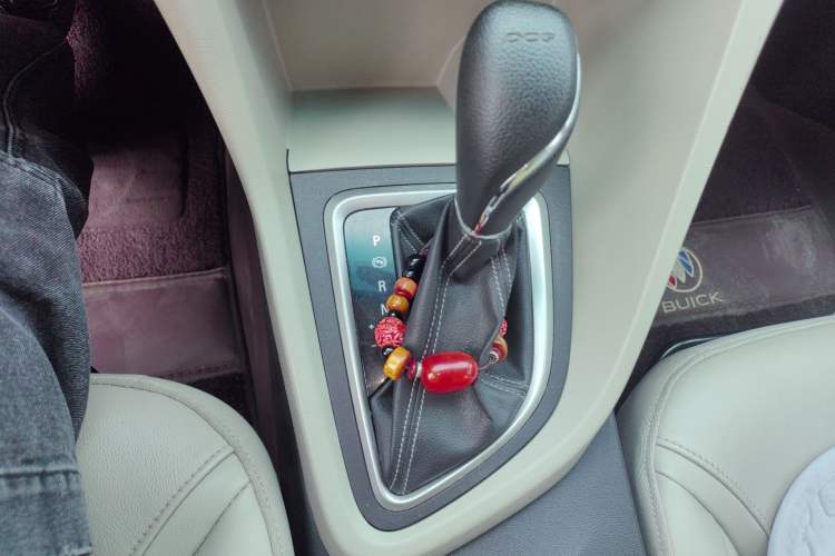 Used Buick GT 2018 15T Dual-Clutch Elite Model China V Standard Gear Lever