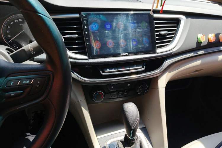 Used Buick GT 2018 15T Dual-Clutch Advanced Model China V Standard Audio And AC Panel