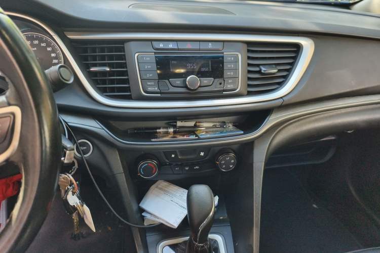 Used Buick GT 2018 18T Automatic Elite Model Audio And AC Panel