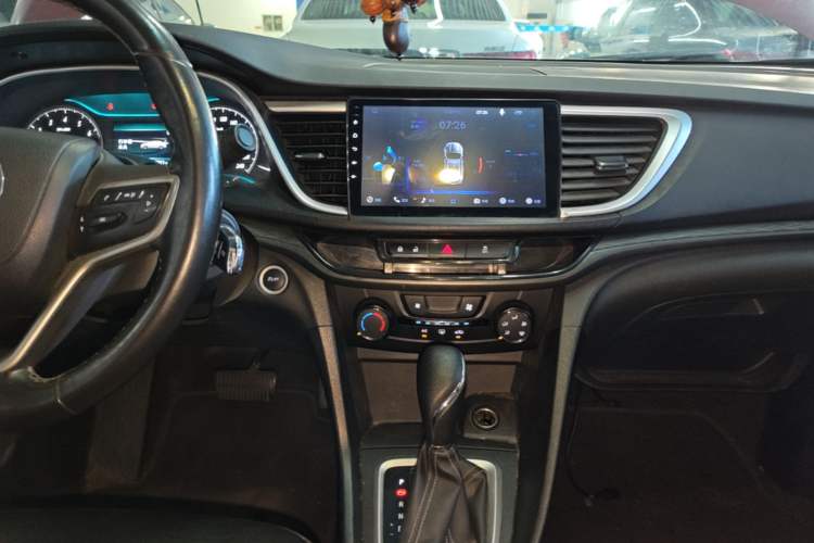 Used Buick GT 2018 18T Automatic Elite Model Audio And AC Panel