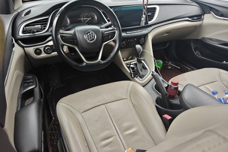 Used Buick GT 2018 15T Dual-Clutch Elite Model China V Standard Center Console