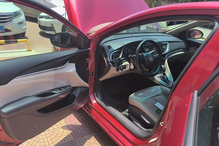 Used Buick GT 2018 15T Dual-Clutch Advanced Model China V Standard Driver Seat