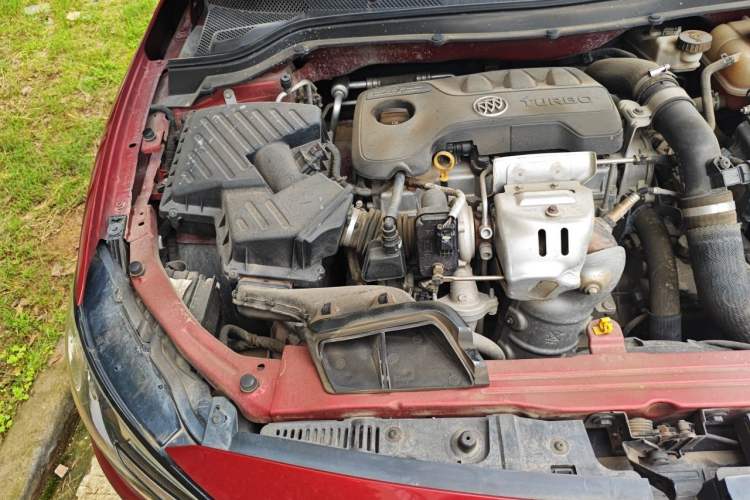 Used Buick GT 2018 18T Automatic Flagship Model Engine Bay Right