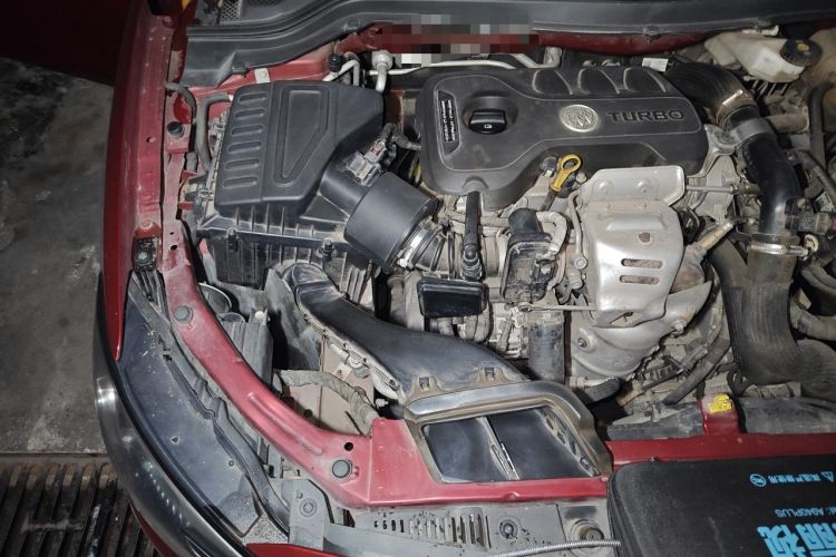 Used Buick GT 2018 15T Dual-Clutch Elite Model China V Standard Engine Bay Right