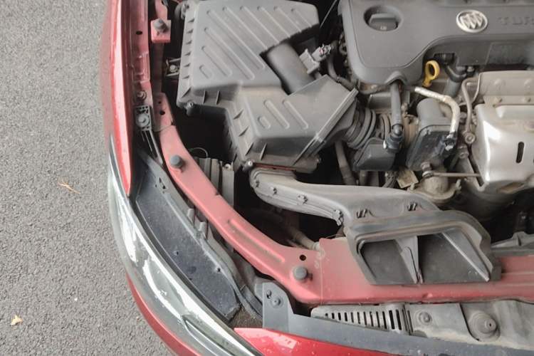 Used Buick GT 2018 18T Automatic Elite Model Engine Bay Right