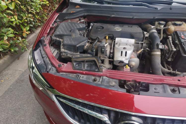 Used Buick GT 2018 18T Automatic Elite Model Engine Bay Right