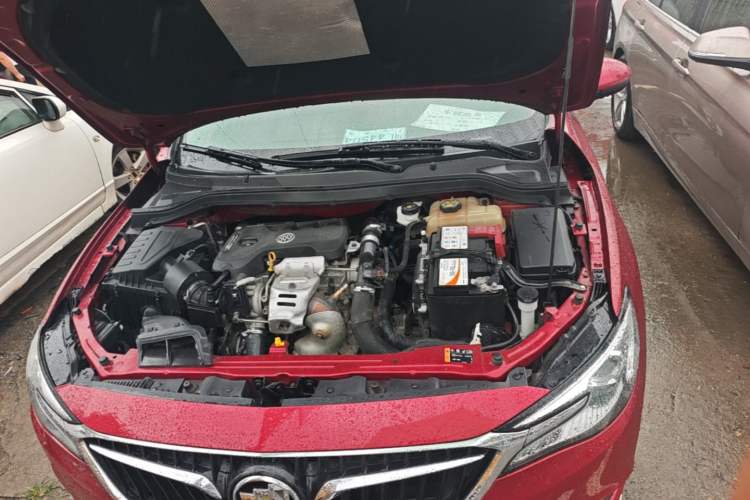 Used Buick GT 2018 15T Dual-Clutch Elite Model China V Standard Engine Bay