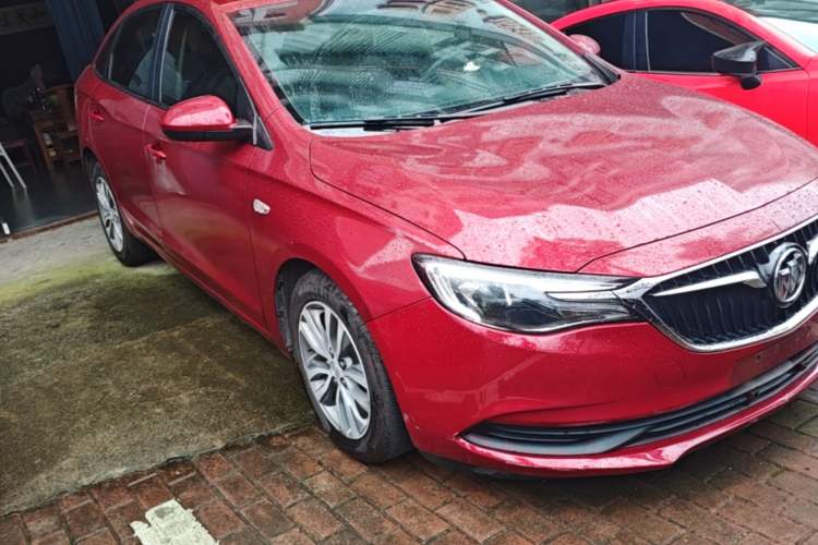 Used Buick GT 2018 18T Automatic Elite Model Front Right 45 Deg
