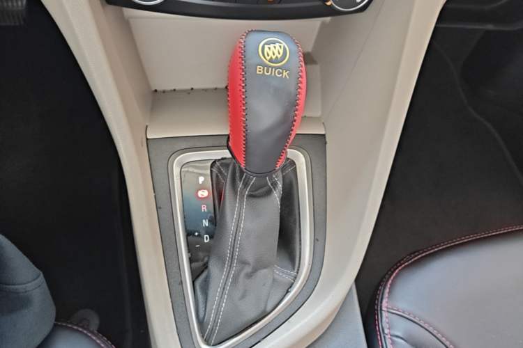 Used Buick GT 2018 15T Dual-Clutch Advanced Model China V Standard Gear Lever