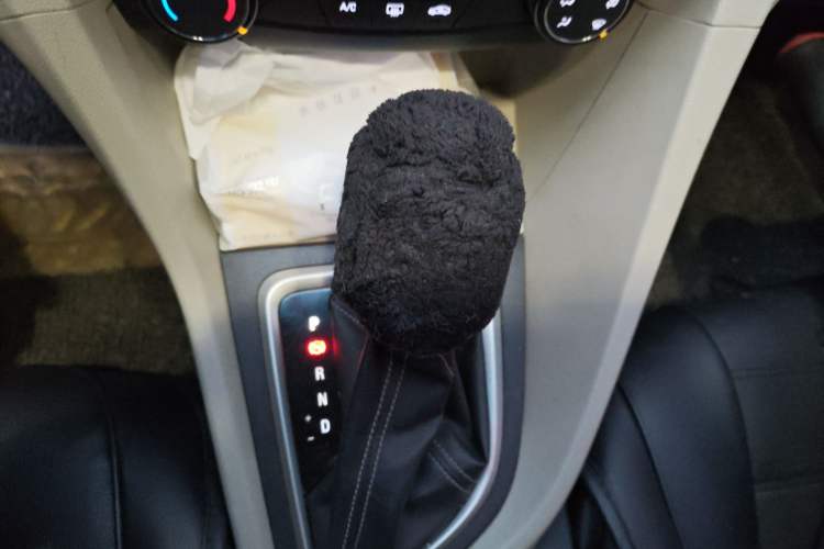 Used Buick GT 2018 15T Dual-Clutch Elite Model China V Standard Gear Lever