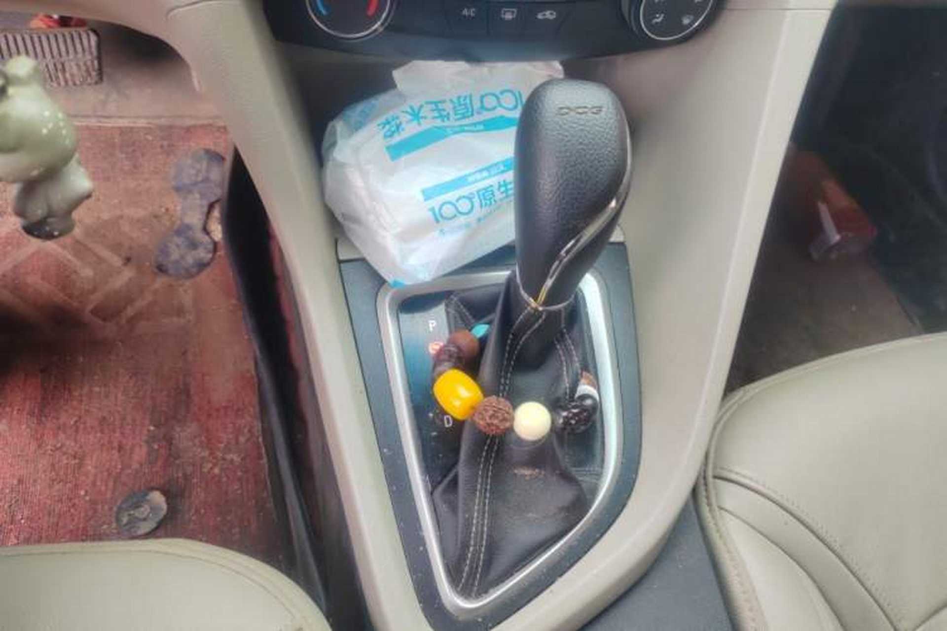 Used Buick GT 2018 15T Dual-Clutch Elite Model China V Standard Gear Lever