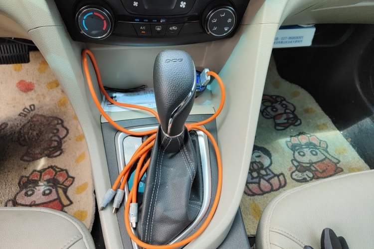 Used Buick GT 2018 15T Dual-Clutch Elite Model China V Standard Gear Lever