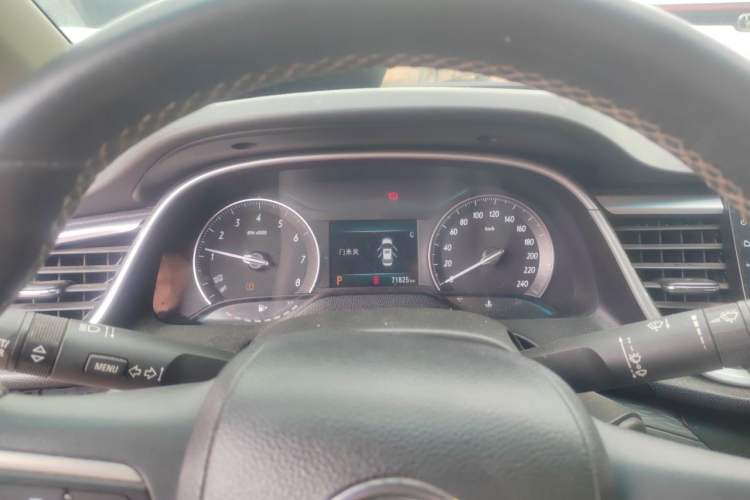 Used Buick GT 2018 15T Dual-Clutch Elite Model China V Standard Instrument Cluster