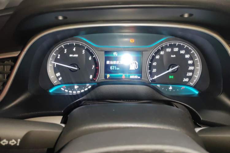Used Buick GT 2018 18T Automatic Elite Model Instrument Cluster