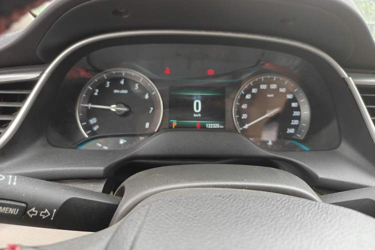 Used Buick GT 2018 15T Dual-Clutch Elite Model China V Standard Instrument Cluster