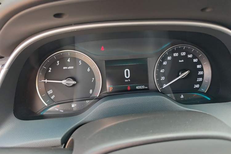 Used Buick GT 2018 15T Dual-Clutch Elite Model China V Standard Instrument Cluster