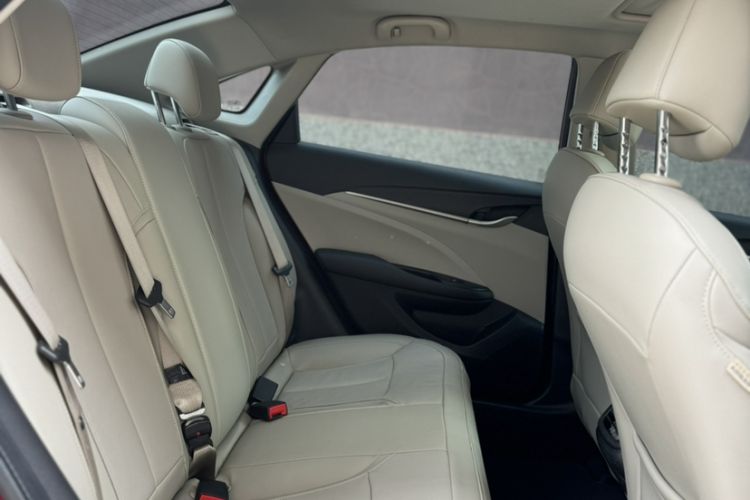 Used Buick GT 2018 15T Dual-Clutch Elite Model China V Standard Interior 3