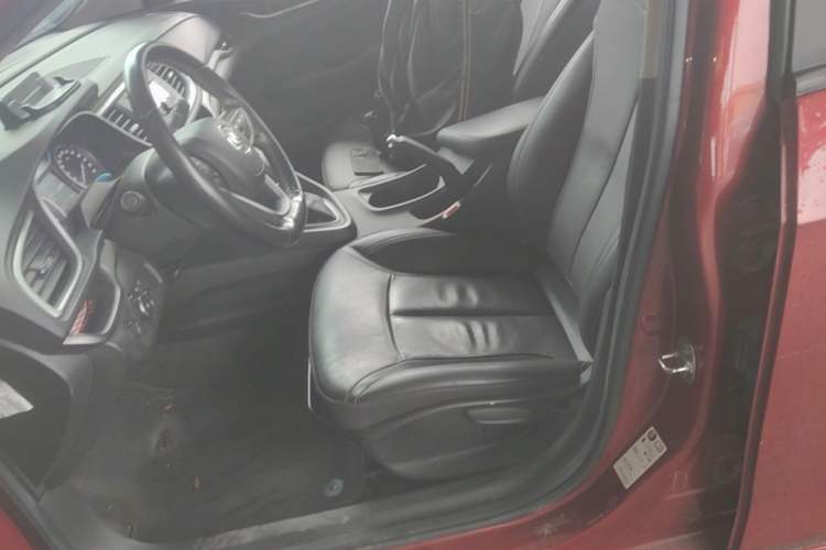 Used Buick GT 2018 18T Automatic Elite Model Left Front Seat