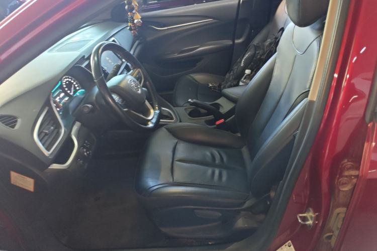 Used Buick GT 2018 18T Automatic Elite Model Left Front Seat