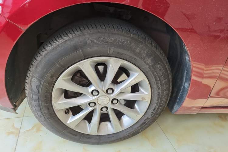 Used Buick GT 2018 15T Dual-Clutch Advanced Model China V Standard Left Front Wheel Hub