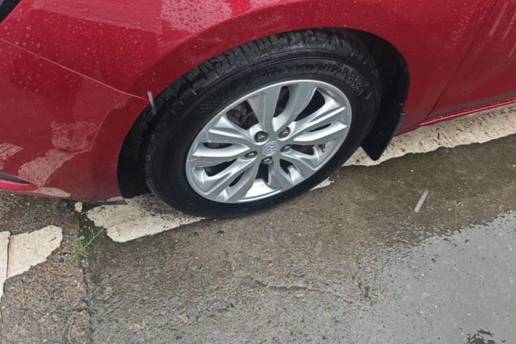 Used Buick GT 2018 15T Dual-Clutch Elite Model China V Standard Left Front Wheel Hub