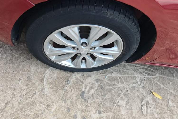 Used Buick GT 2018 15T Dual-Clutch Elite Model China V Standard Left Front Wheel Hub