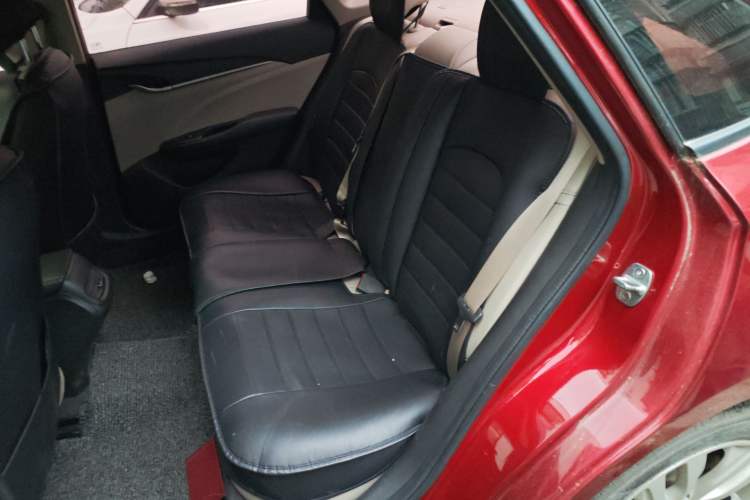 Used Buick GT 2018 15T Dual-Clutch Elite Model China V Standard Left Rear Seat