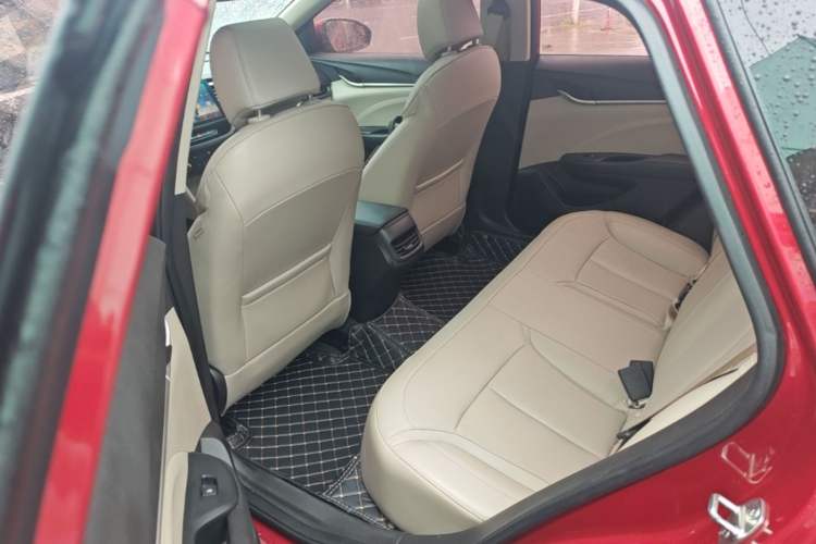 Used Buick GT 2018 15T Dual-Clutch Elite Model China V Standard Left Rear Seat