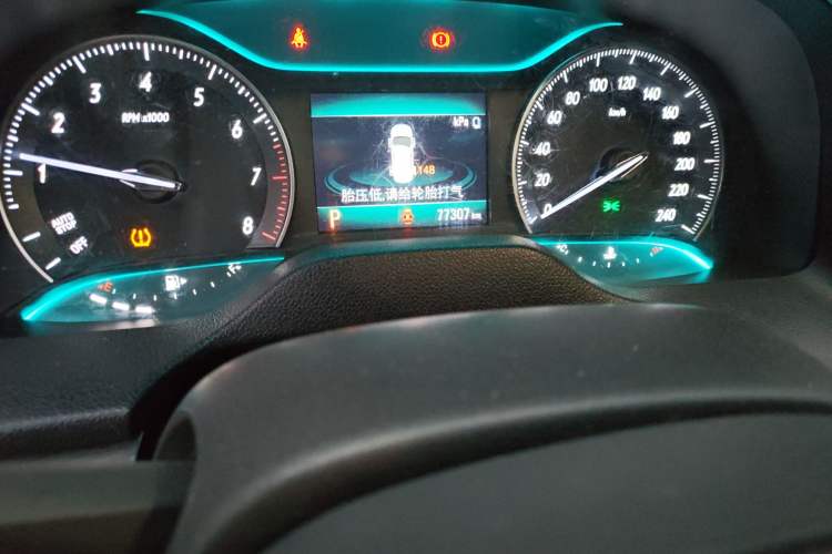 Used Buick GT 2018 15T Dual-Clutch Elite Model China V Standard Odometer Close Up