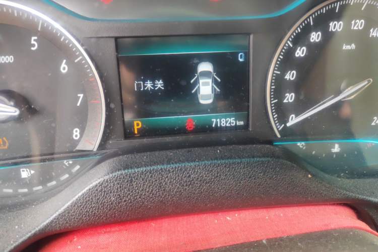 Used Buick GT 2018 15T Dual-Clutch Elite Model China V Standard Odometer Close Up