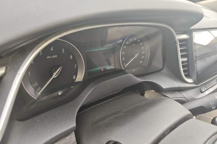 Used Buick GT 2018 15T Dual-Clutch Elite Model China V Standard Odometer Close Up